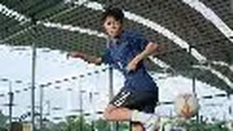 飞铲之下受伤疑云：跟队记者透露伊萨克或小腿挫伤，膝盖问题已排除